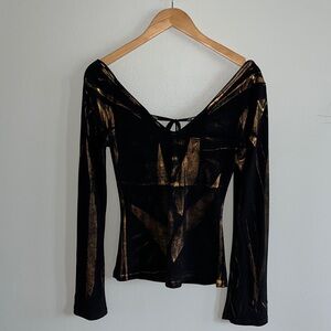 Unit Y2K Bell Sleeve Drop Back Long Sleeve Blouse